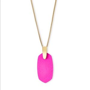 Kendra Scott Inez Pendant Necklace Magenta Pink
